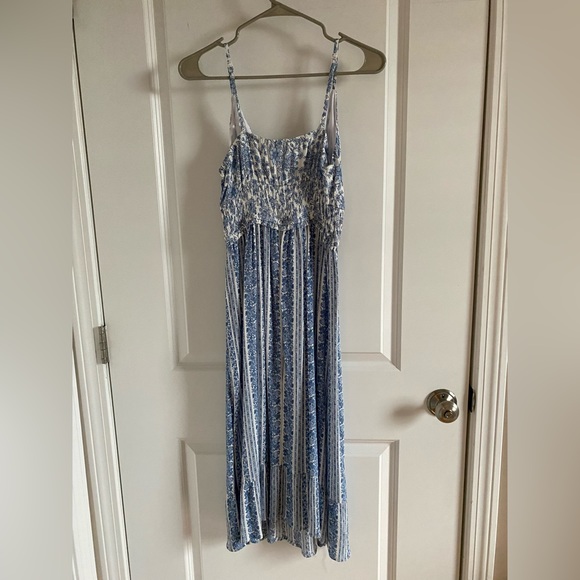 NWOT Hint of Blush dress - Picture 3 of 4